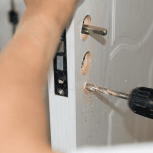 locksmith change locks for an apartment door