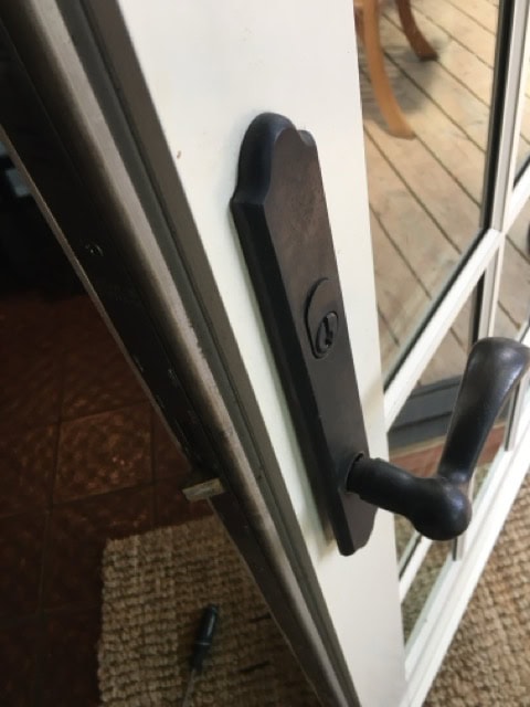 Residential locksmith installing smart lock on home in River Oaks Houston – Houston Key Locksmith